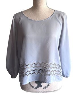 happening in the present Light Blue Gray 3/4 Sleeve Top M